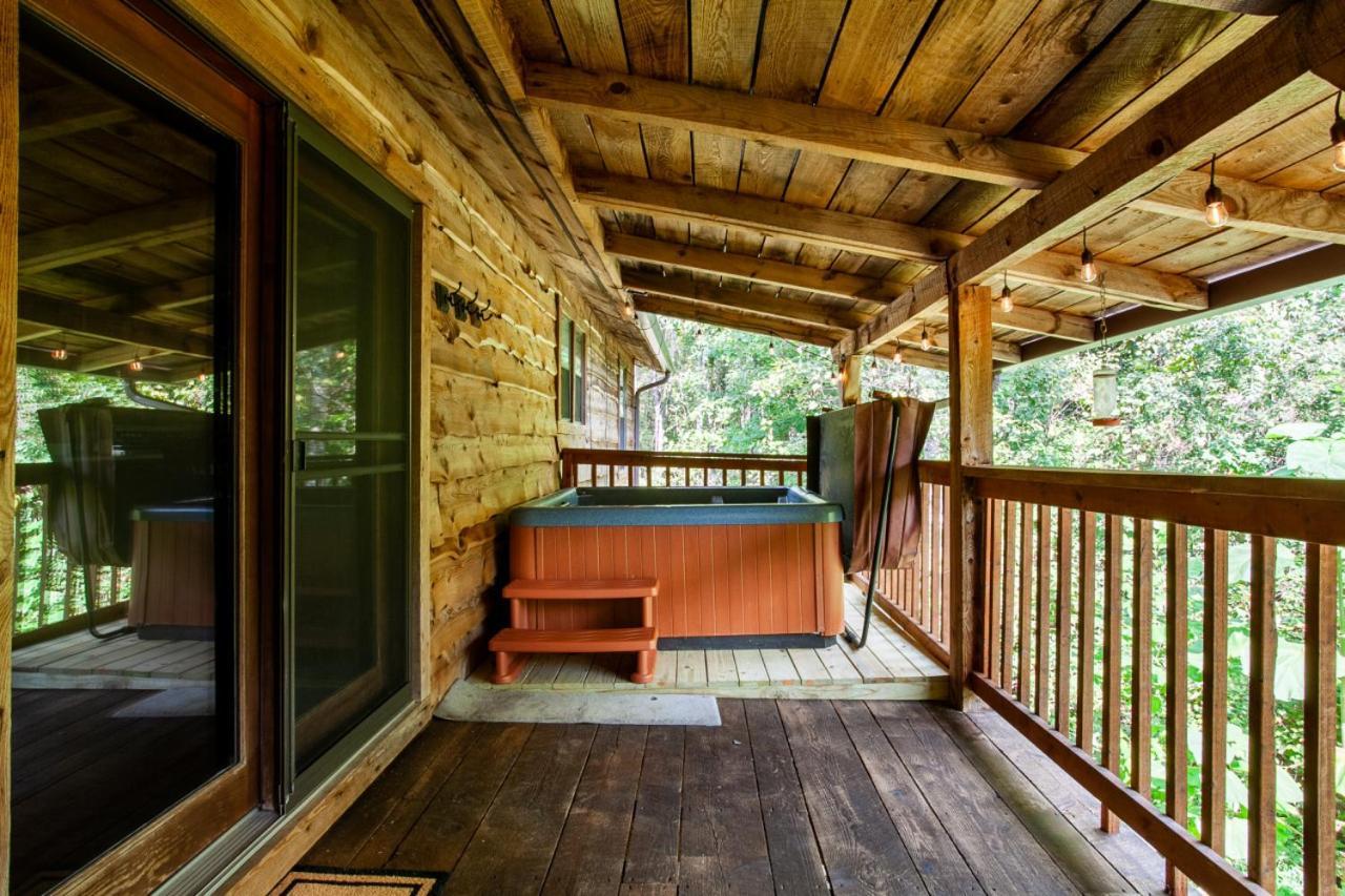 Forest Home Hot Tub Fire Pit Pool Table Pigeon Forge Ngoại thất bức ảnh