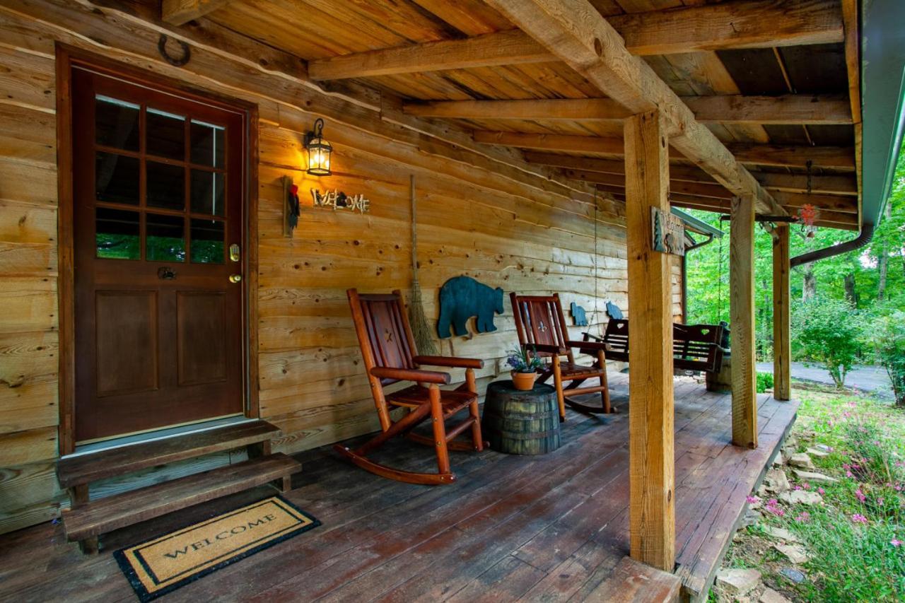Forest Home Hot Tub Fire Pit Pool Table Pigeon Forge Ngoại thất bức ảnh