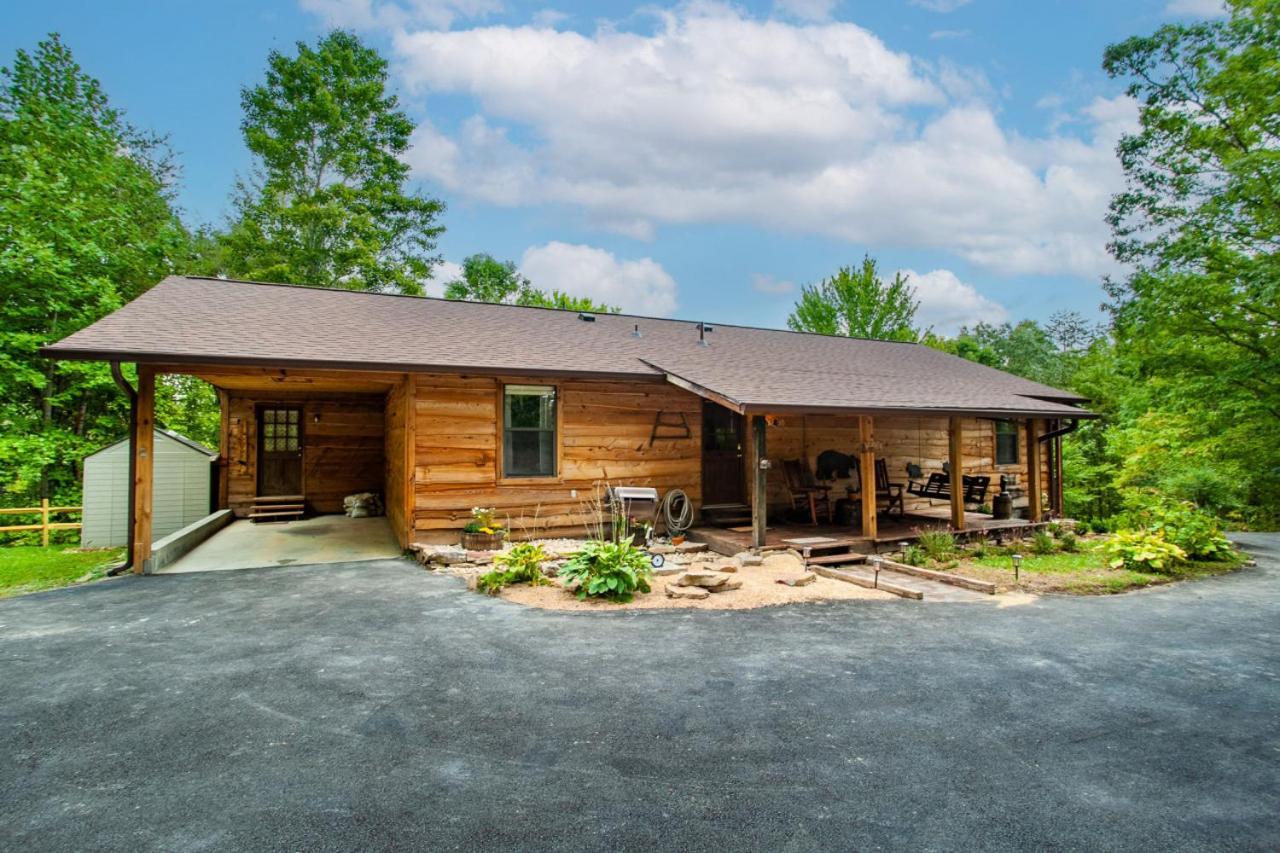 Forest Home Hot Tub Fire Pit Pool Table Pigeon Forge Ngoại thất bức ảnh