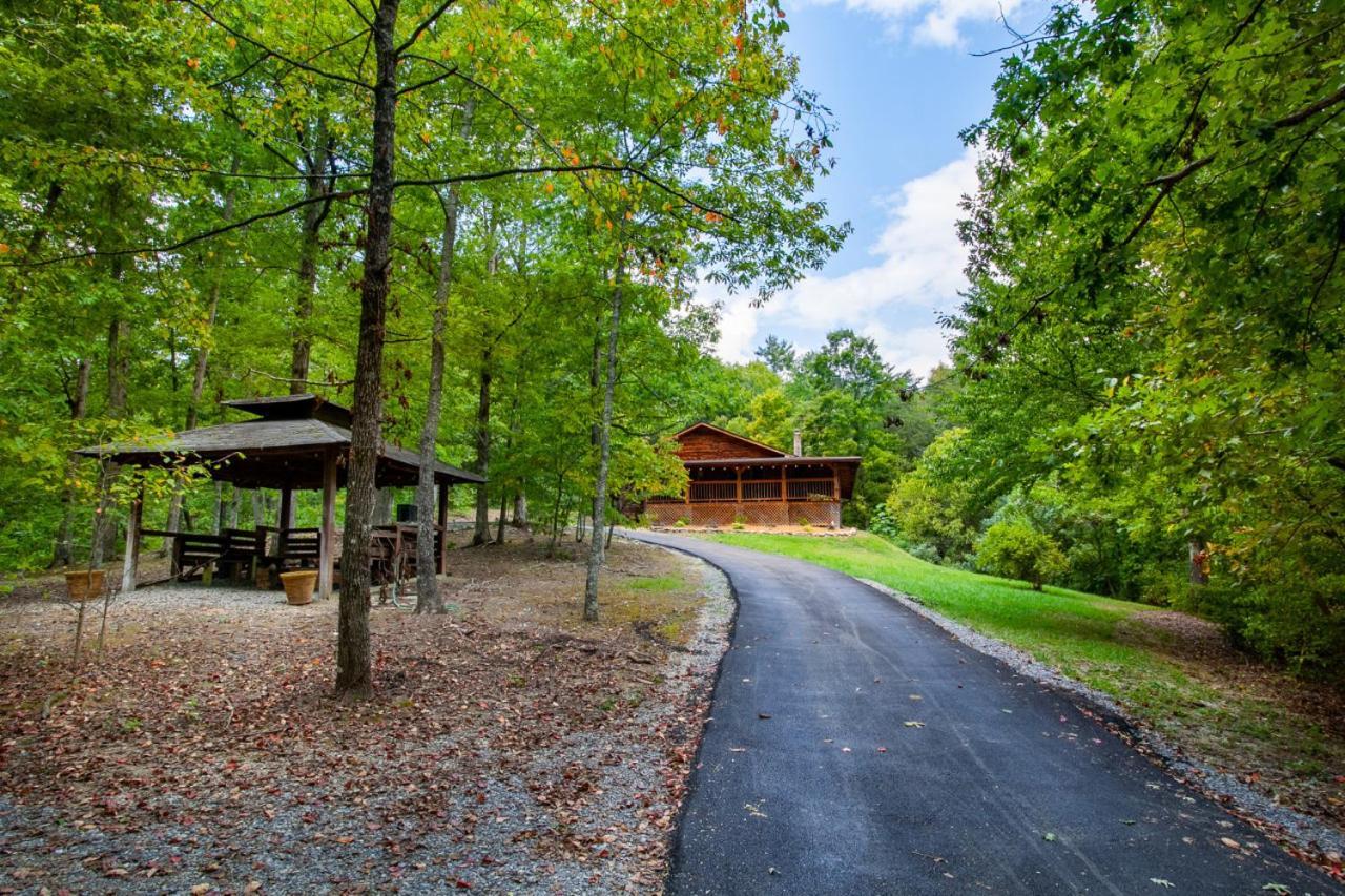 Forest Home Hot Tub Fire Pit Pool Table Pigeon Forge Ngoại thất bức ảnh